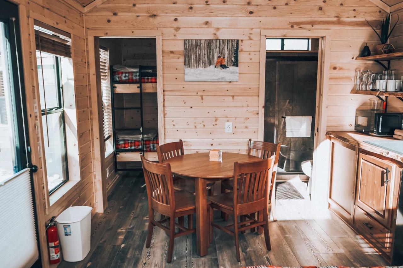 Tiny Homes At Powderhorn Mountain Resort Mesa Exteriör bild